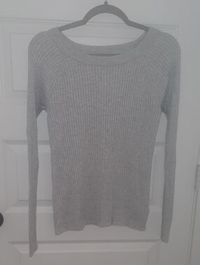 Express Light Or Heather Gray Ribbed Crewneck Pullover Sweater  Large